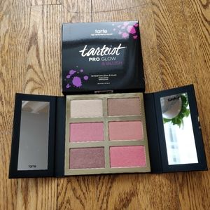 Tartiest Pro Glow and Blush pallet